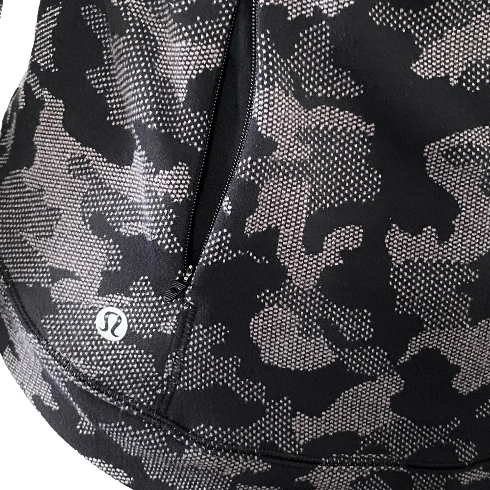 Lululemon Close To Crossing Long Sleeve Heritage Camo Jacquard Size 8